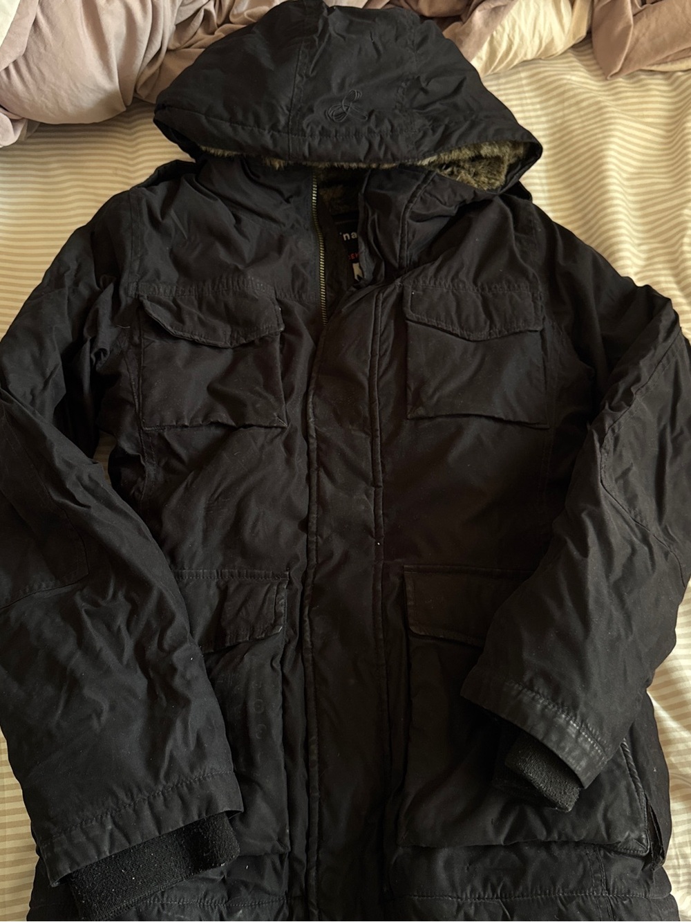 Aritzia black hooded winter jacket